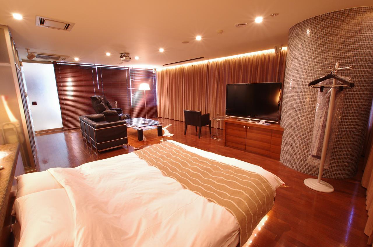 Blue Hotel Octa (Adults Only) Sapporo Exterior photo